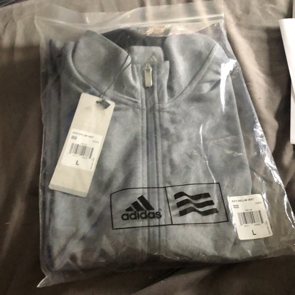 🆕 adidas Full-Zip Club Vest: gray - Picture 11 of 13